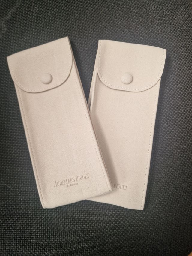 2 estuches Audemars Piguet