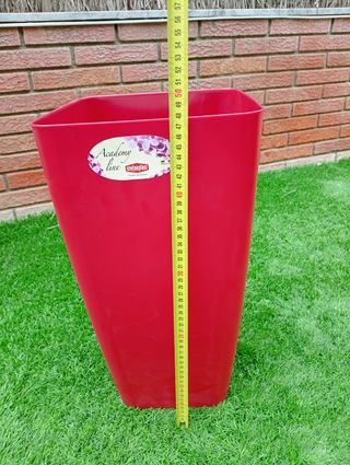 Maceta altura 48 cms color rojo