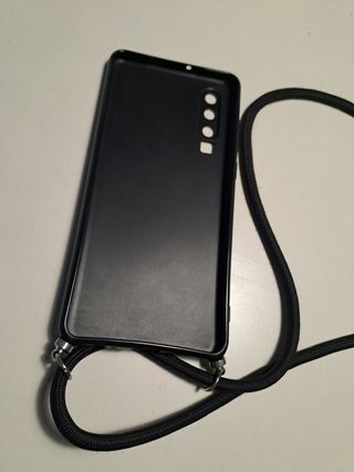 Funda negra móvil con cuerda Huawei P30