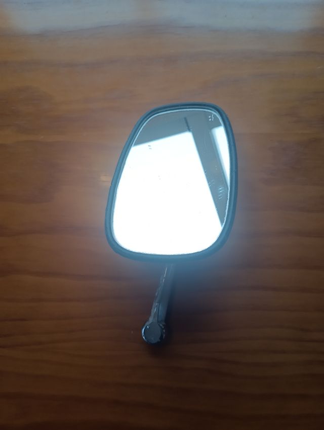 Retrovisor espejo coche clásico