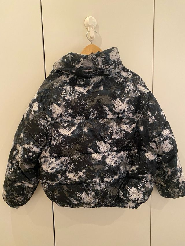 Cazadora acolchada con capucha niño