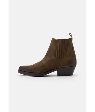 BOTIN CAMPERO MARRON TALLA 42