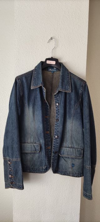 Chaqueta vaquera de mujer 