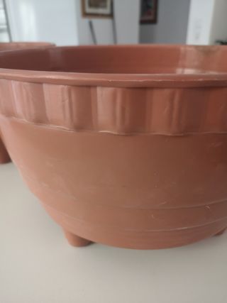 Macetas con patas. Nuevas