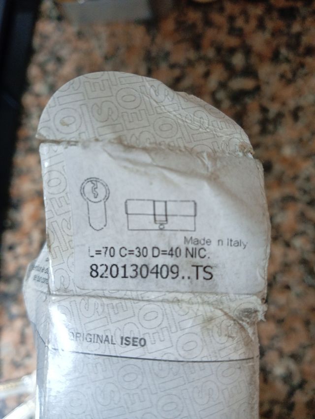 Bombín iseo (seguridad)