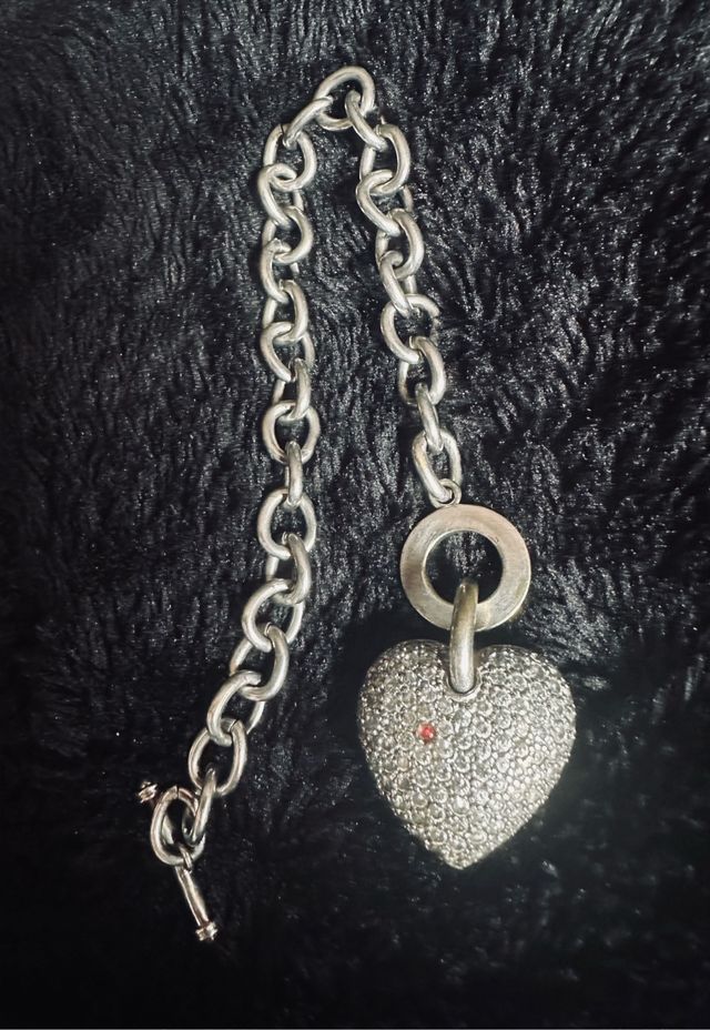 Bonita pieza de pulsera de plata corazón