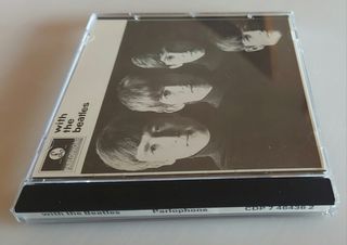 CD nuevo. Beatles . with the Beatles