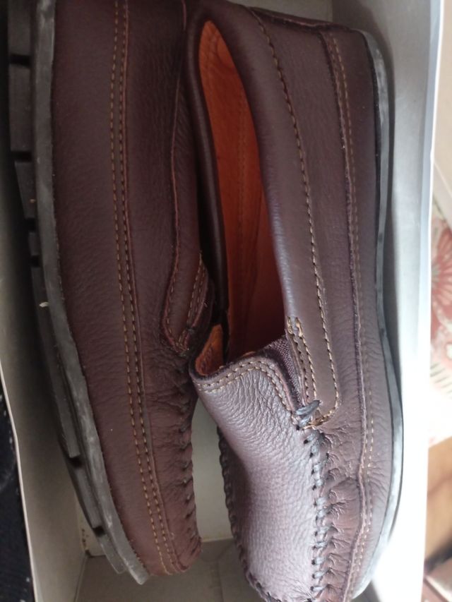 Mocasin Minnetonka marrón