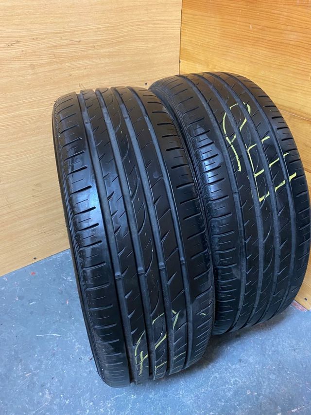 Neumaticos 225/45  ZR19 96W