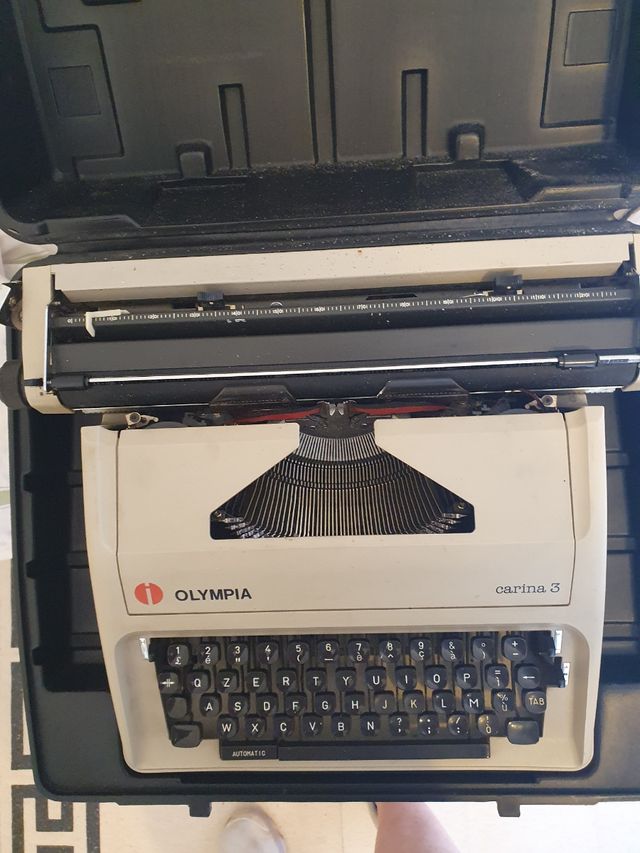 Macchina da scrivere vintage