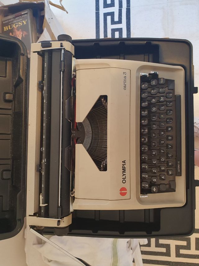Macchina da scrivere vintage