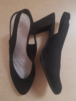 Tacón negras cuero verdadero nuevas