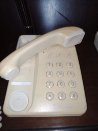 3 x Teléfono fijo