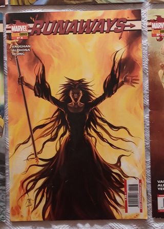 Lote 6 comics Runaways de Marvel