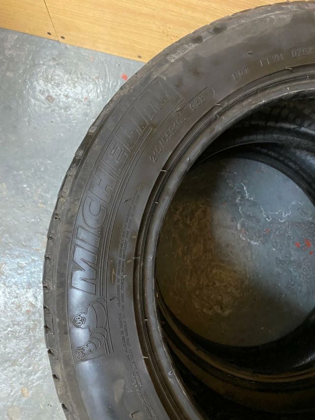 Neumaticos 215/55 R16  93H Michelin