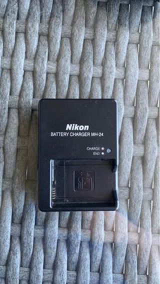 Nikon D5300 + 18-55 + 50mm con bolso incluido