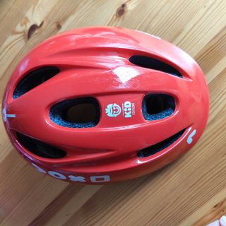 Casco protector infantil rojo
