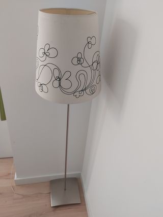 Lámpara de pie