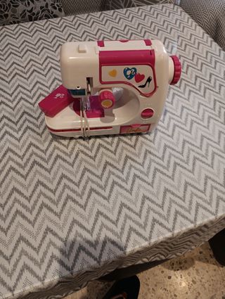 Maquina de coser barbie