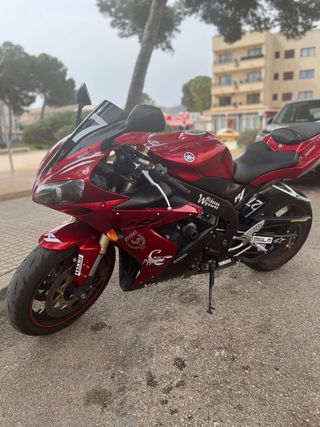 Yamaha R1