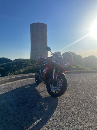 Yamaha R1