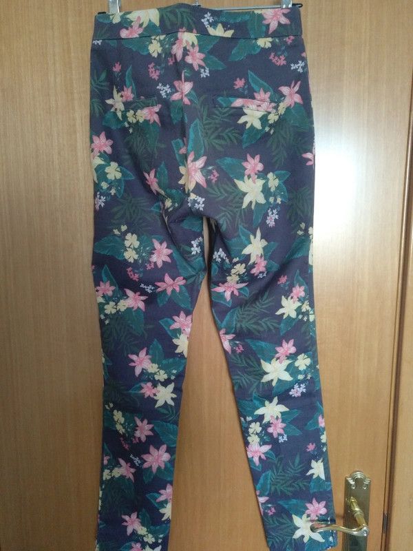 Pantalón leggins flores