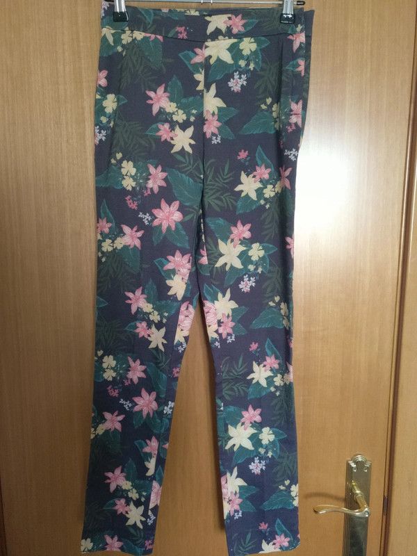 Pantalón leggins flores