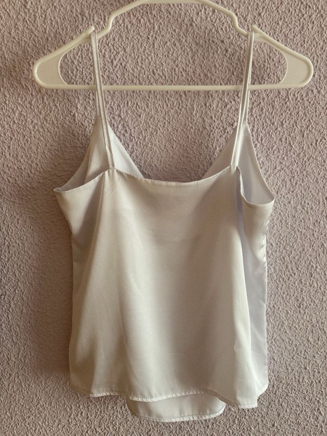 Top elegante satinado