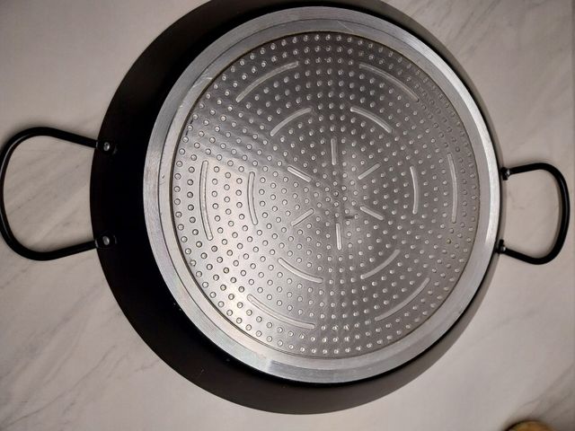 Paellera nueva de 38 cm.