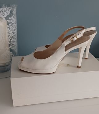 Zapatos peep toes blancos n°41 marca Unisa