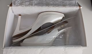 Zapatos peep toes blancos n°41 marca Unisa