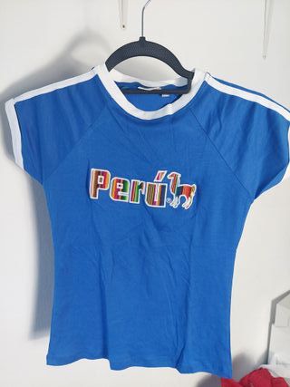 Polo peruano mujer entallado bordado