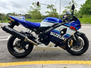 Suzuki gsxr 750 aniversario