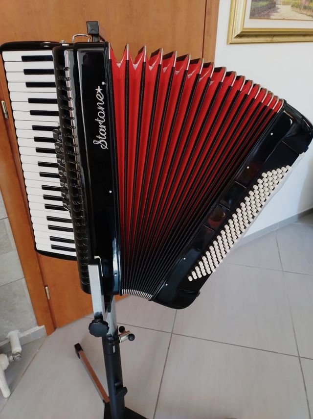 Fisarmonica Startone 120 bassi