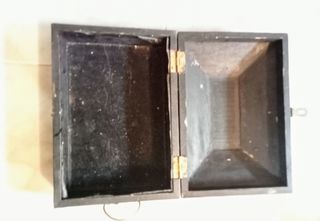 Caja madera antigua