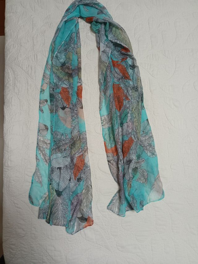 Pañuelo de cuello en colores.
