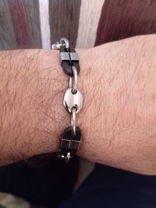 PULSERA UNISEX DE ACERO INOXIDABLE