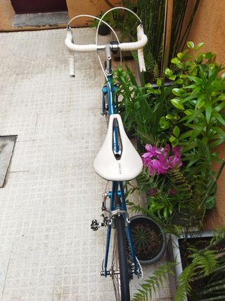 Bicicleta de carretera super bh