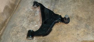 Brazo suspensión izquierdo Toyota Hilux