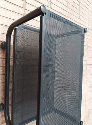 Mesa auxiliar con ruedas 