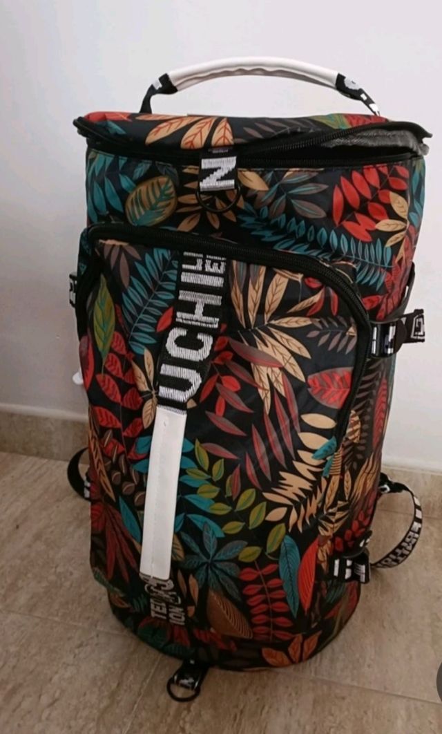 Maleta nueva impermeable multicolor