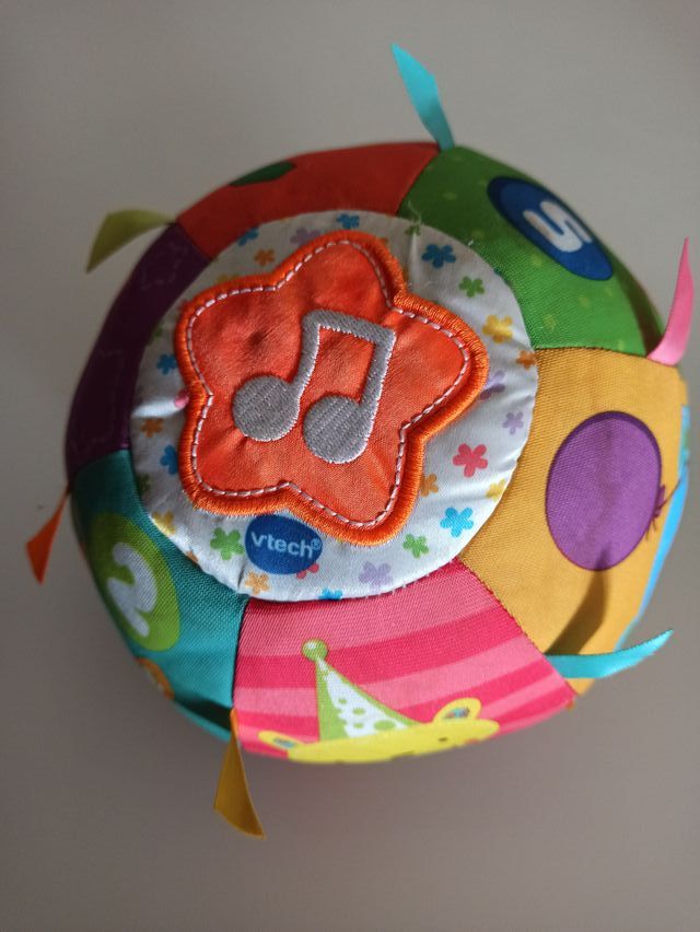 Pelota cantarina vtech