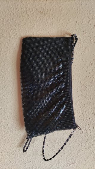 Bolso negro de fiesta