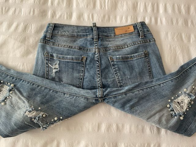 Pantalón vaquero roto MD