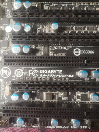 Placa base gigabyte mas procesador i7