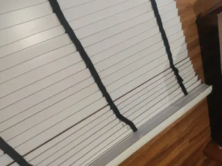 Cortina veneciana blanco y negro