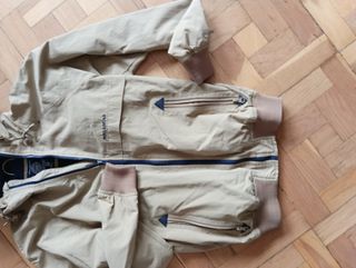 Cazadora con capucha chico talla M