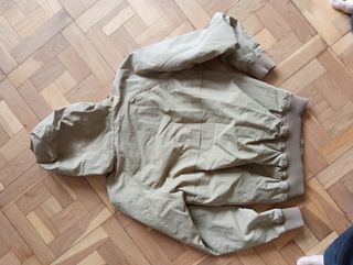 Cazadora con capucha chico talla M