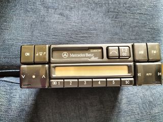 Radio de Mercedes marca Becker