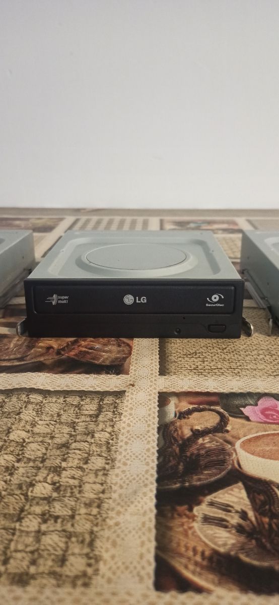 Lotto 4 Masterizzatore DVD